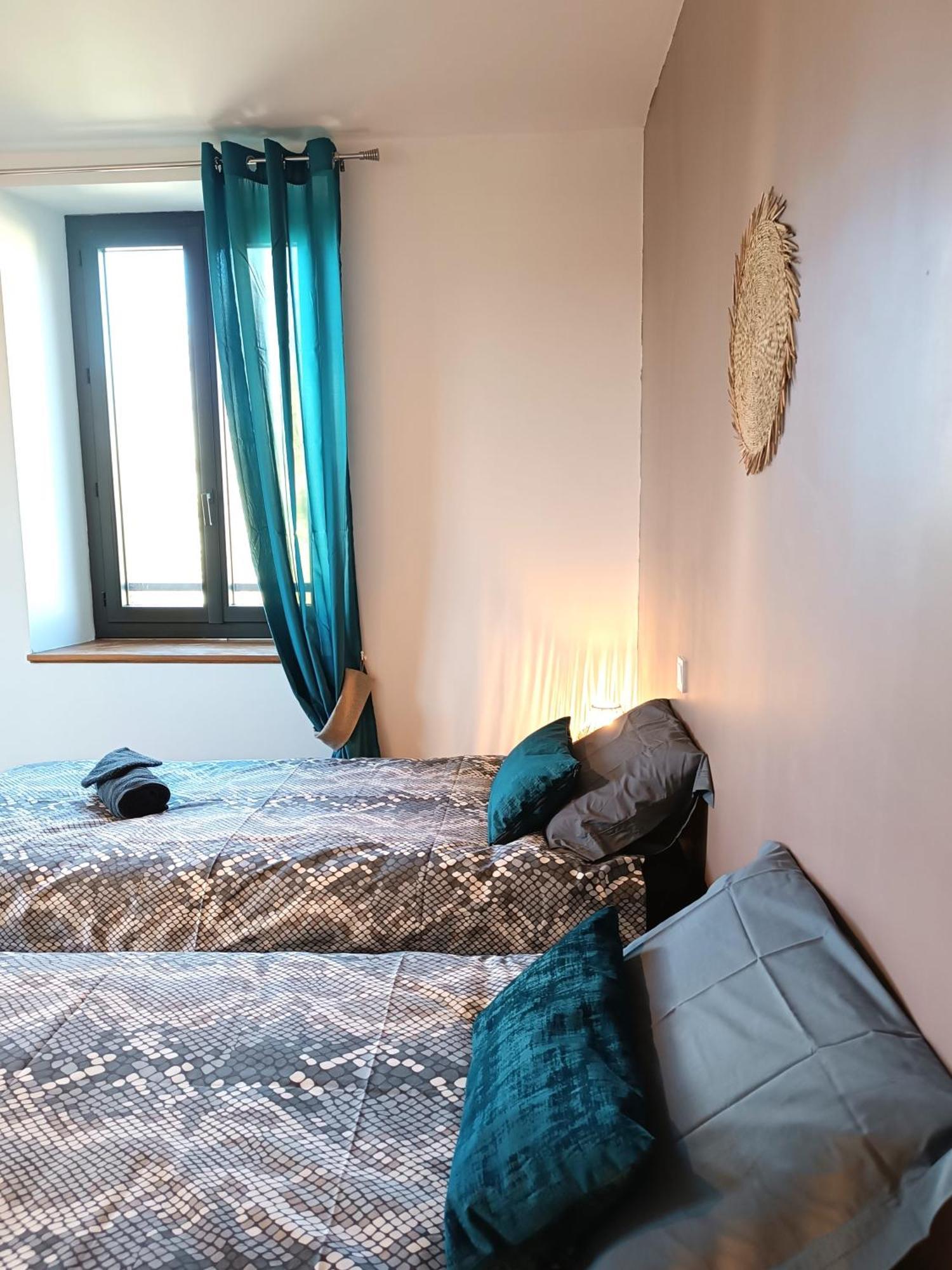 Les Tanalis - Chambres D'Hotes & Gite Gurs Ngoại thất bức ảnh
